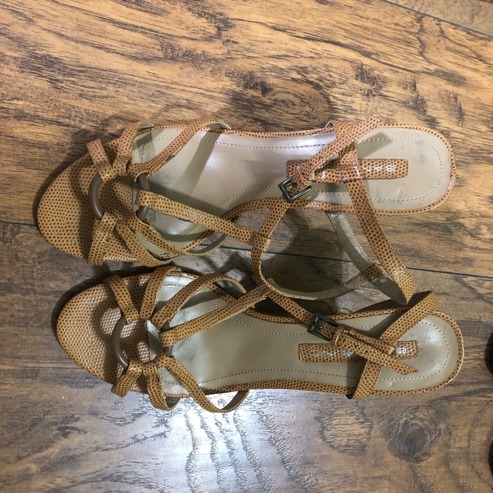 Bandolino Chic Tan Strappy Sandals